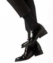 Load image into Gallery viewer, BÜRO. Silk Socks